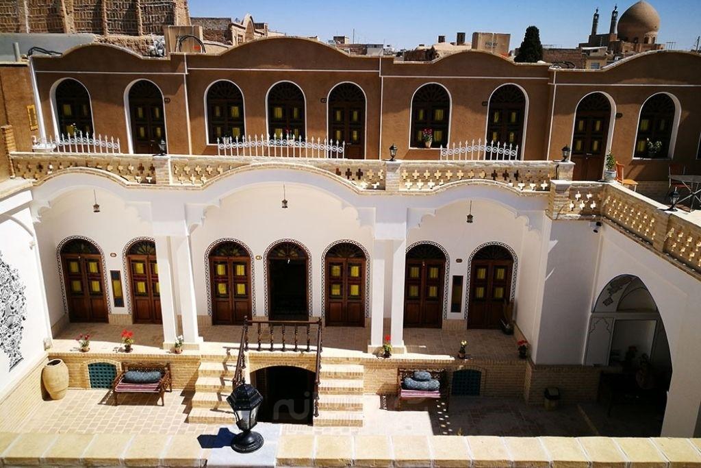اقامتگاه سنتی آمیرزا کاشان
