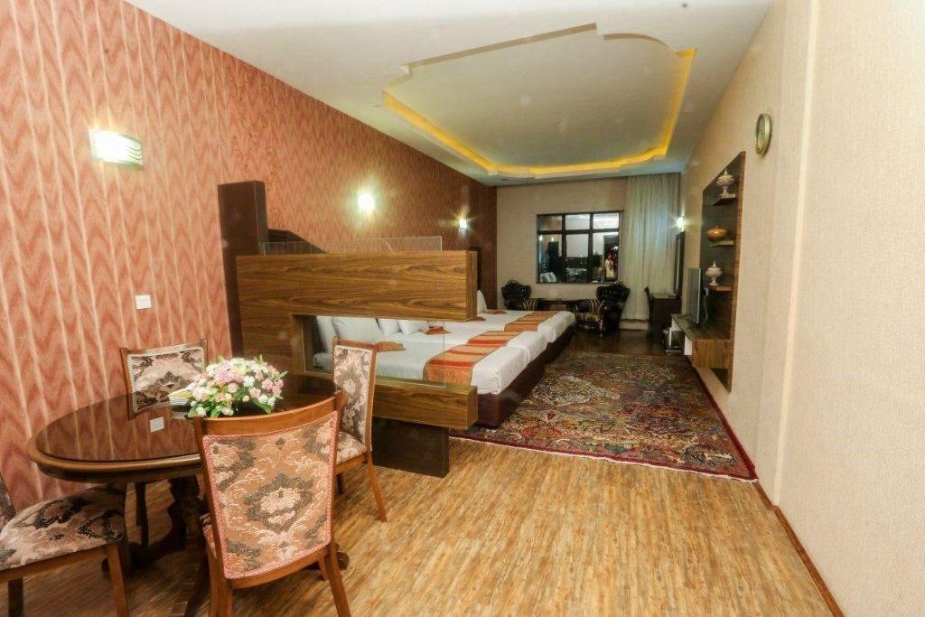 هتل بین المللی بابا طاهر همدان