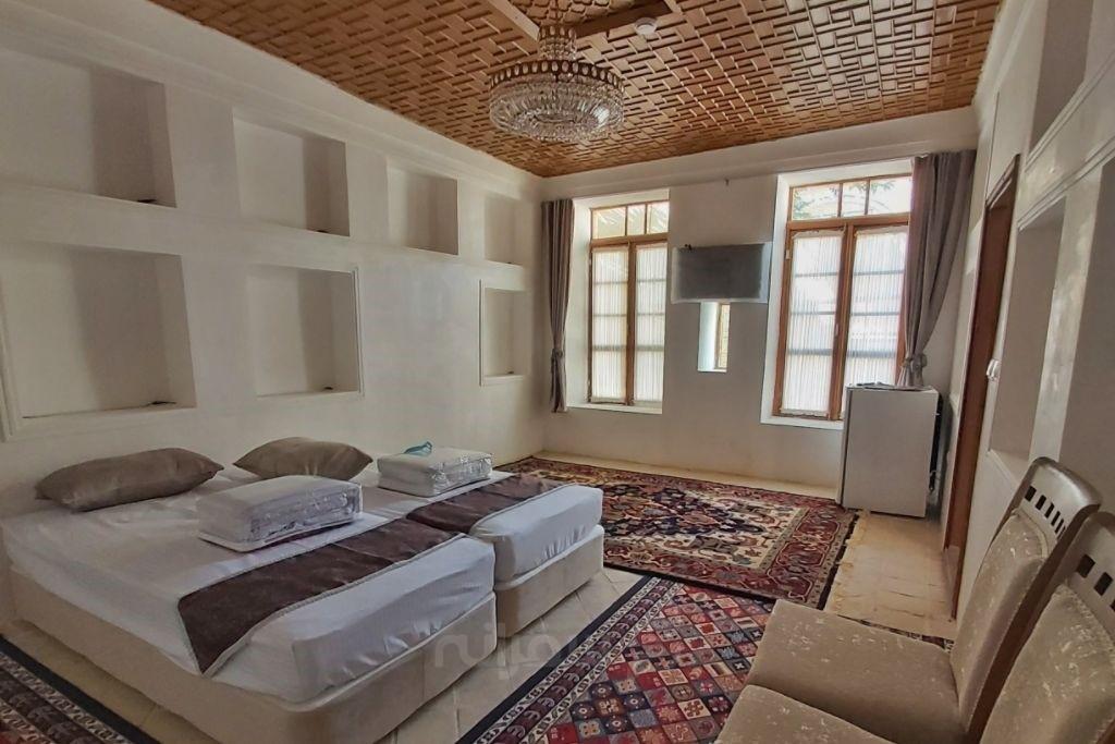 اقامتگاه سنتی عمارت بامگاه کرمانشاه