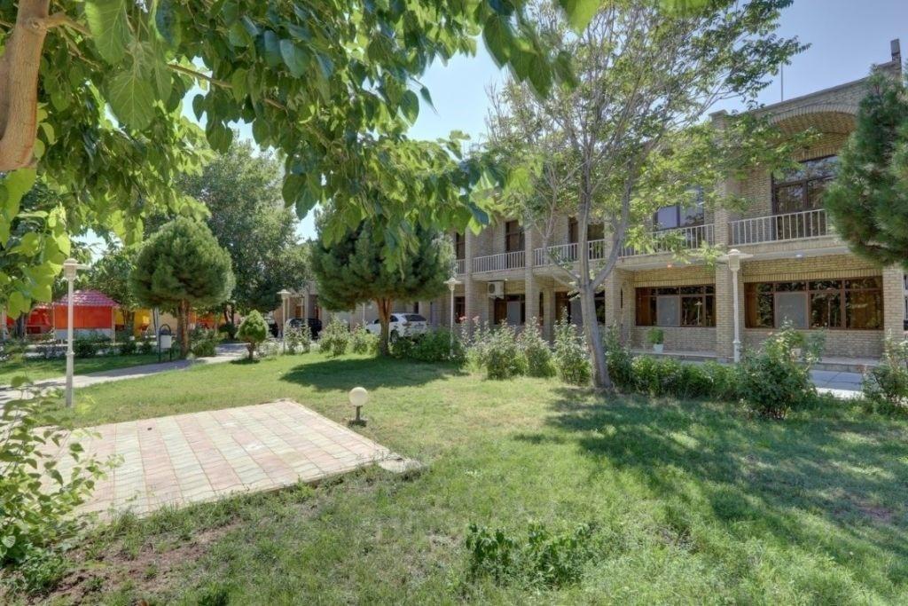هتل جهانگردی بسطام