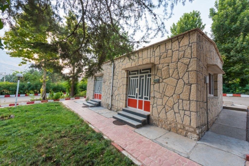 مهمانسرا جهانگردی سراب کیو 