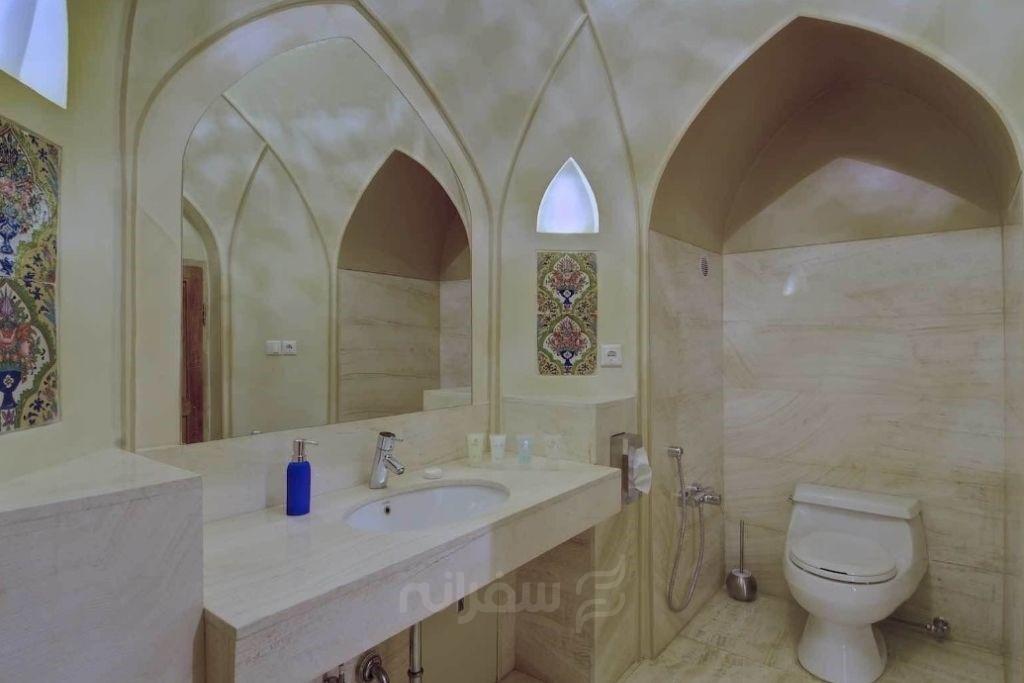 هتل منوچهری کاشان