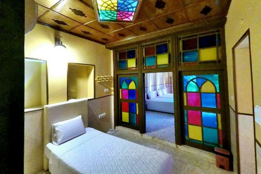 هتل سنتی نیایش شیراز