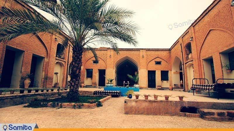 نمای ساختمان هتل سنتی خانه سرابی شوشتر