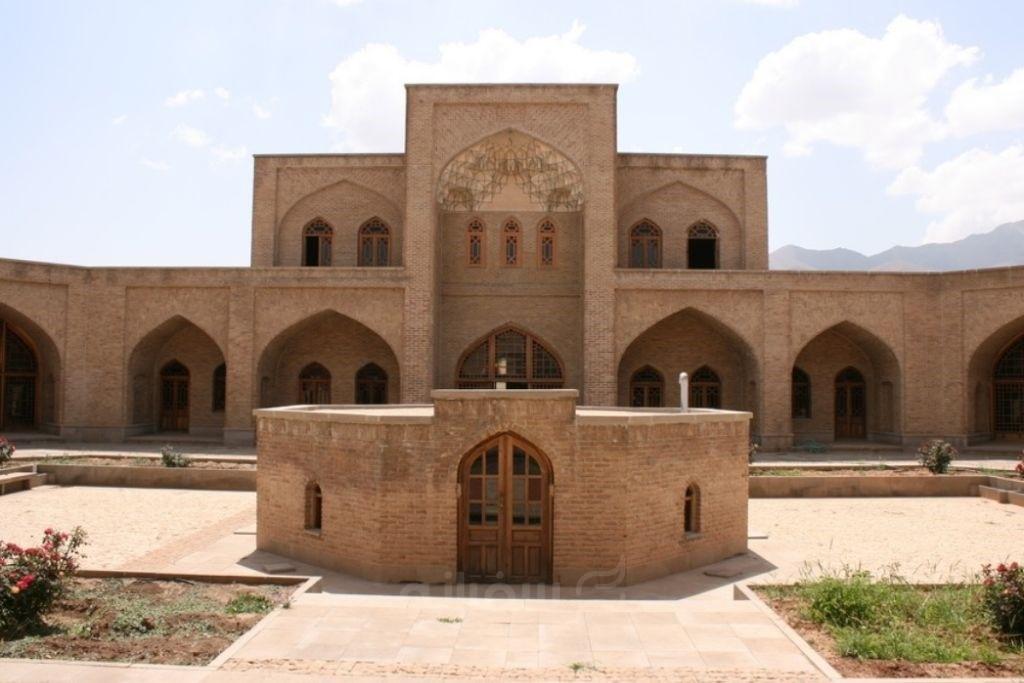 هتل کاروانسرای یام مرند