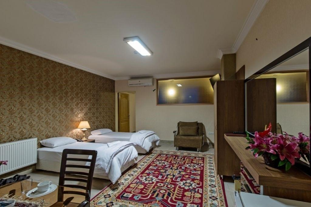 هتل زنده رود اصفهان