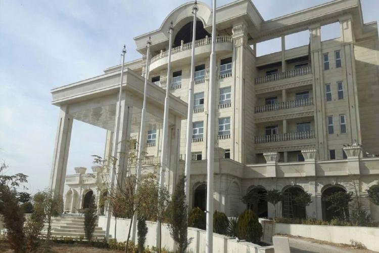 هتل بغدادی تاکستان