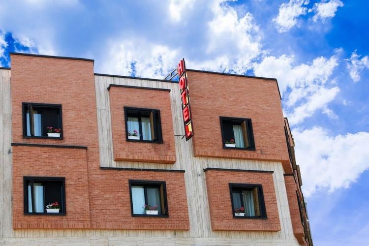 Qazvin mino ghazvin hotel