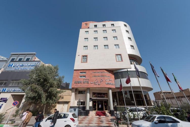Qom Qom Olympic hotel
