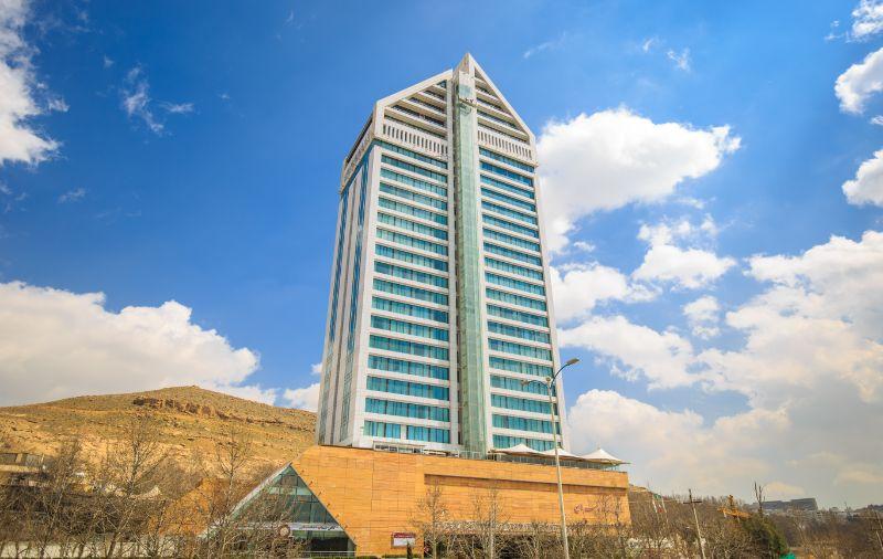 آیا هتل چمران بهترین هتل شیراز است؟
