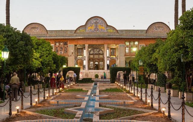 باغ نارنجستان قوام شیراز | نگاهی به زیباترین خانه باغ ایرانی
